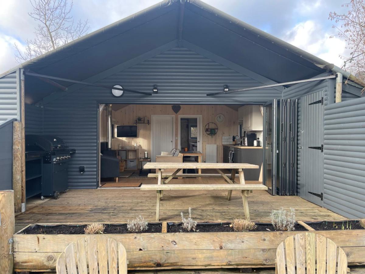 Hotel Sumners Ponds Fishery & Campsite Horsham Exterior foto
