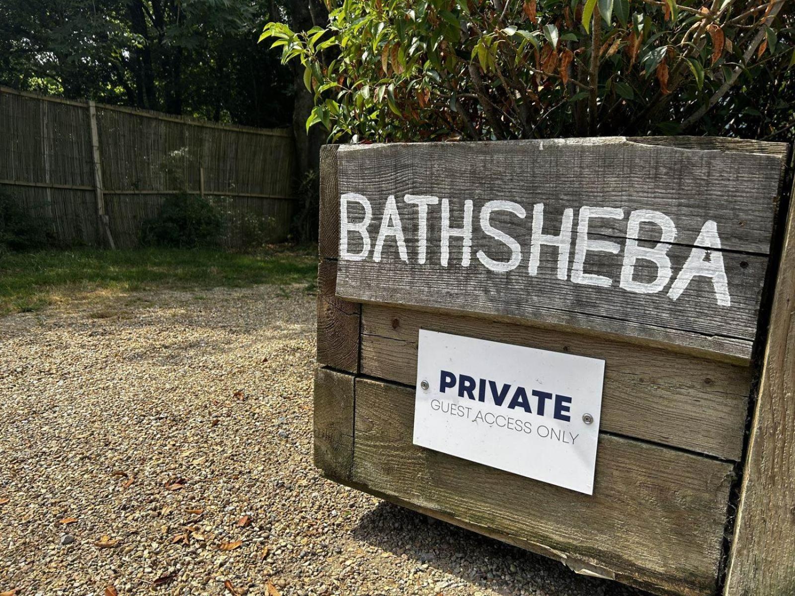 Hotel Sumners Ponds Fishery & Campsite Horsham Exterior foto